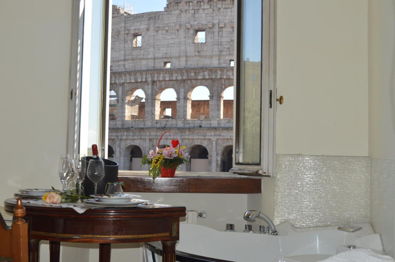 Jacuzzi In Front Of The Colosseum Apartment Rome Exterior photo